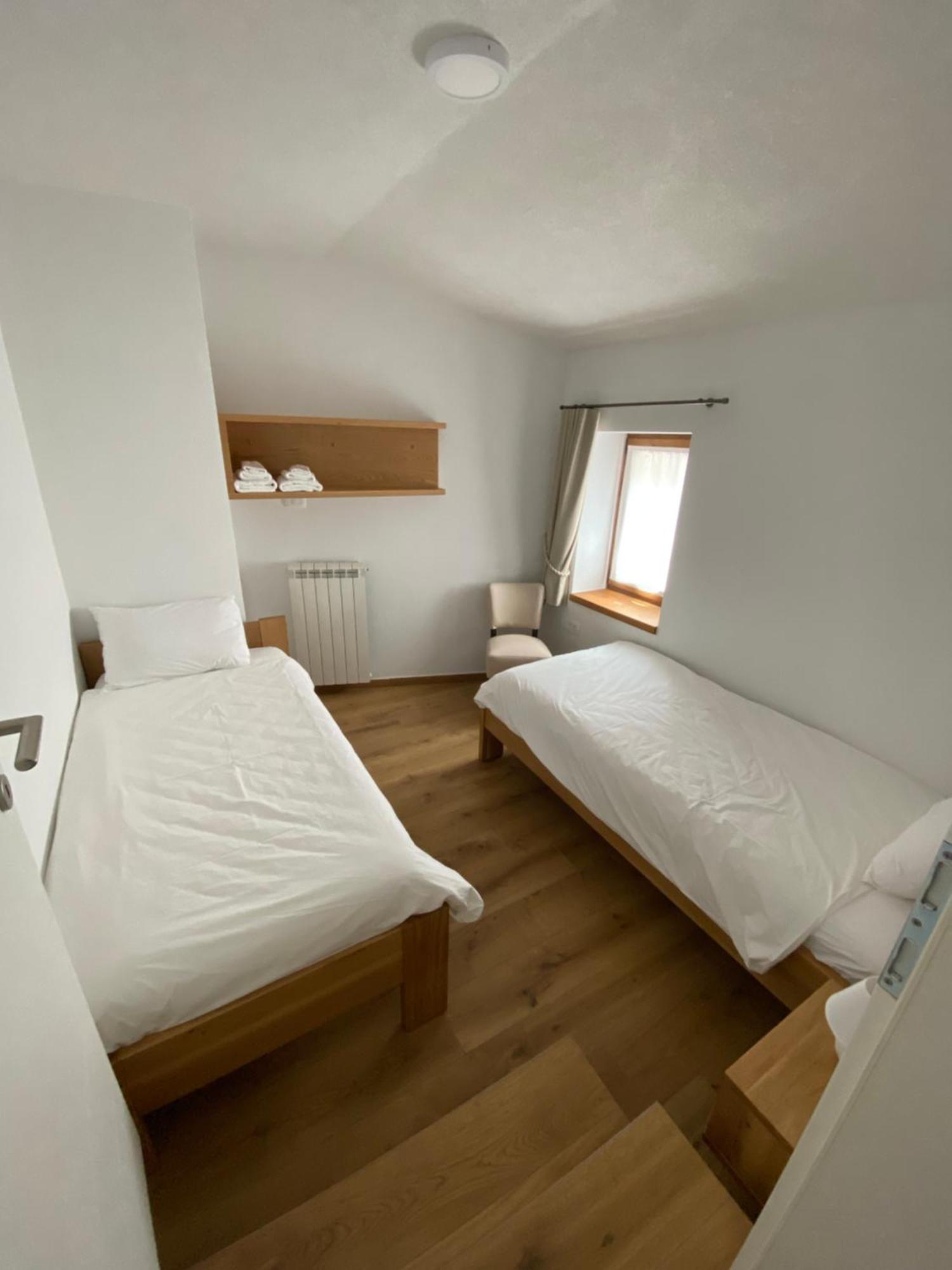Отель G House Dutovlje Экстерьер фото